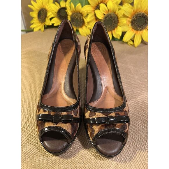 Nurture Mohair Peep Toe Pump-Women's 7M - Picture 11 of 12